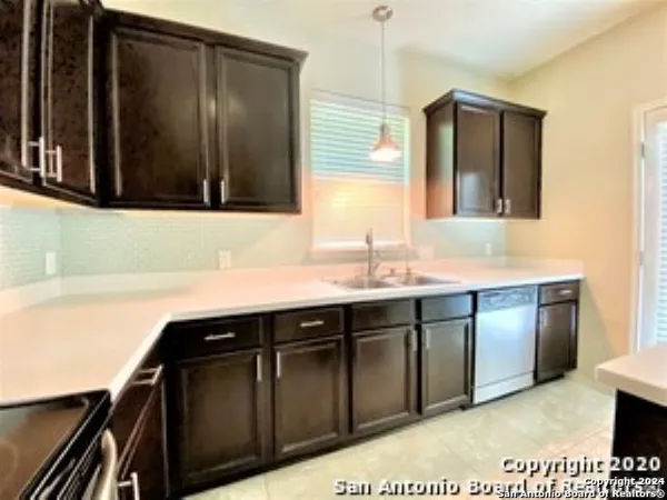 $2,100 | 7106 Sunny Day, San Antonio, TX 78240