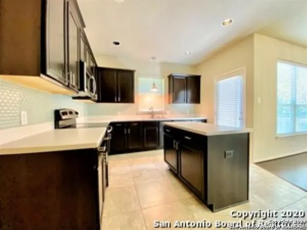 $2,100 | 7106 Sunny Day, San Antonio, TX 78240