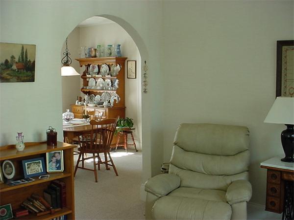 13 Lake Shore Road Peabody, MA 01960 - Photo 8 of 21 Gallery Image 8