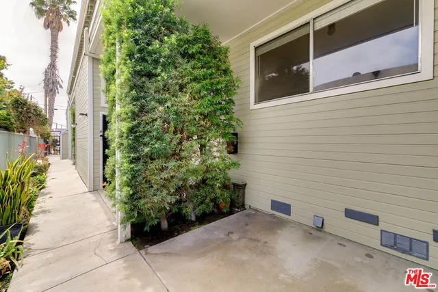 $565,000 | 523 Manchester Terrace, Unit 5, Inglewood, CA 90301