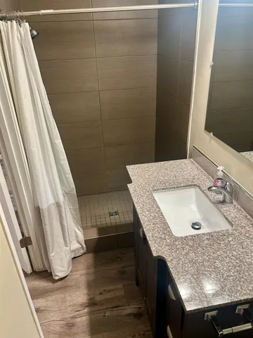 $2,300 | 650 West Donner Avenue, Clovis, CA 93612