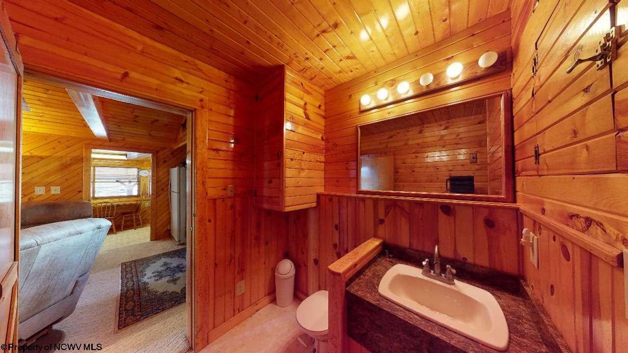 1264 Crystal Lake Road West Union, WV 26456 - Photo 20 of 27 Gallery Image 20
