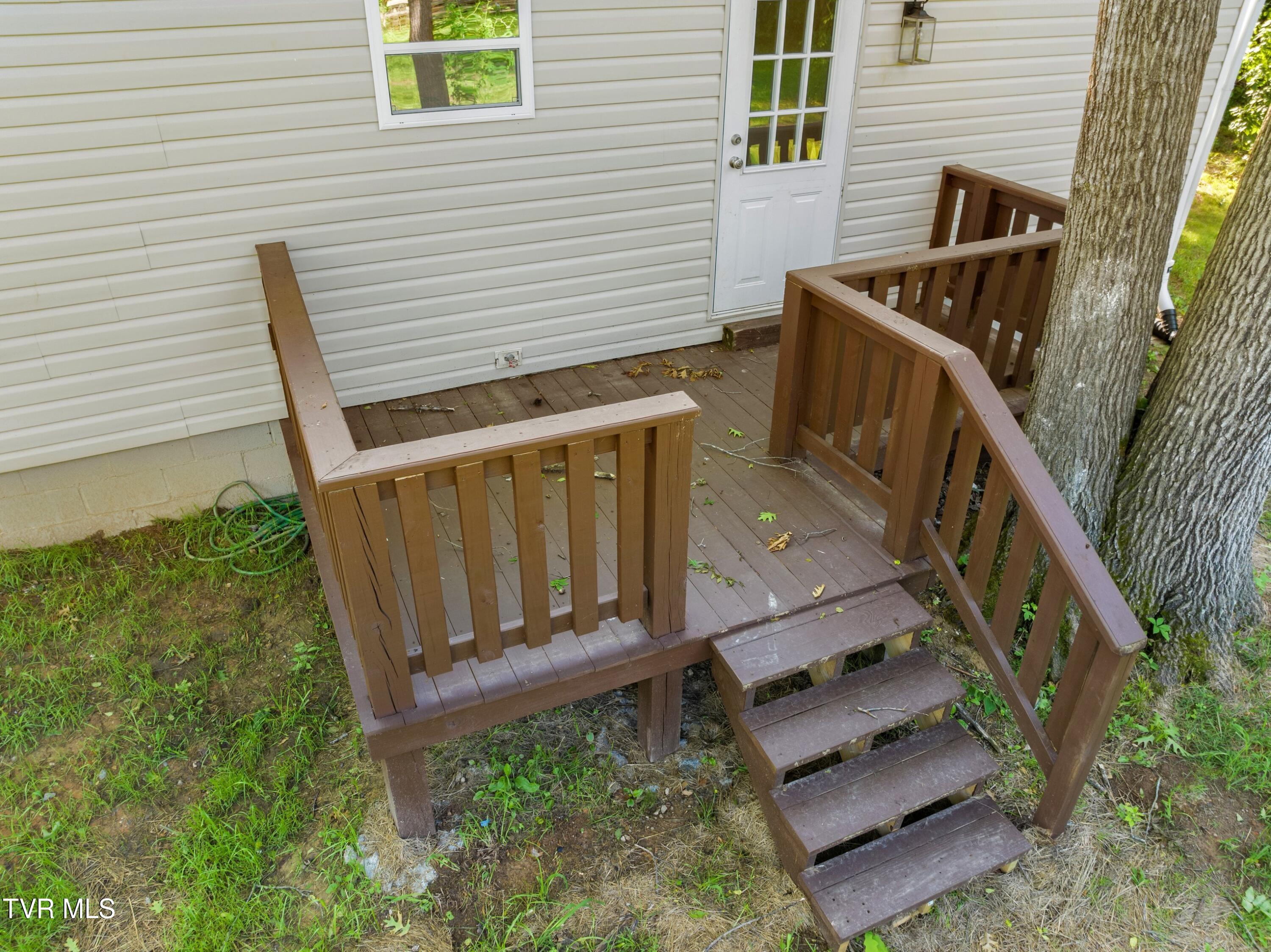 139 Ridge Road Bean Station, TN 37708 - Photo 23 of 32 XJI_20240528083938_0434_D.jpg-SMALL