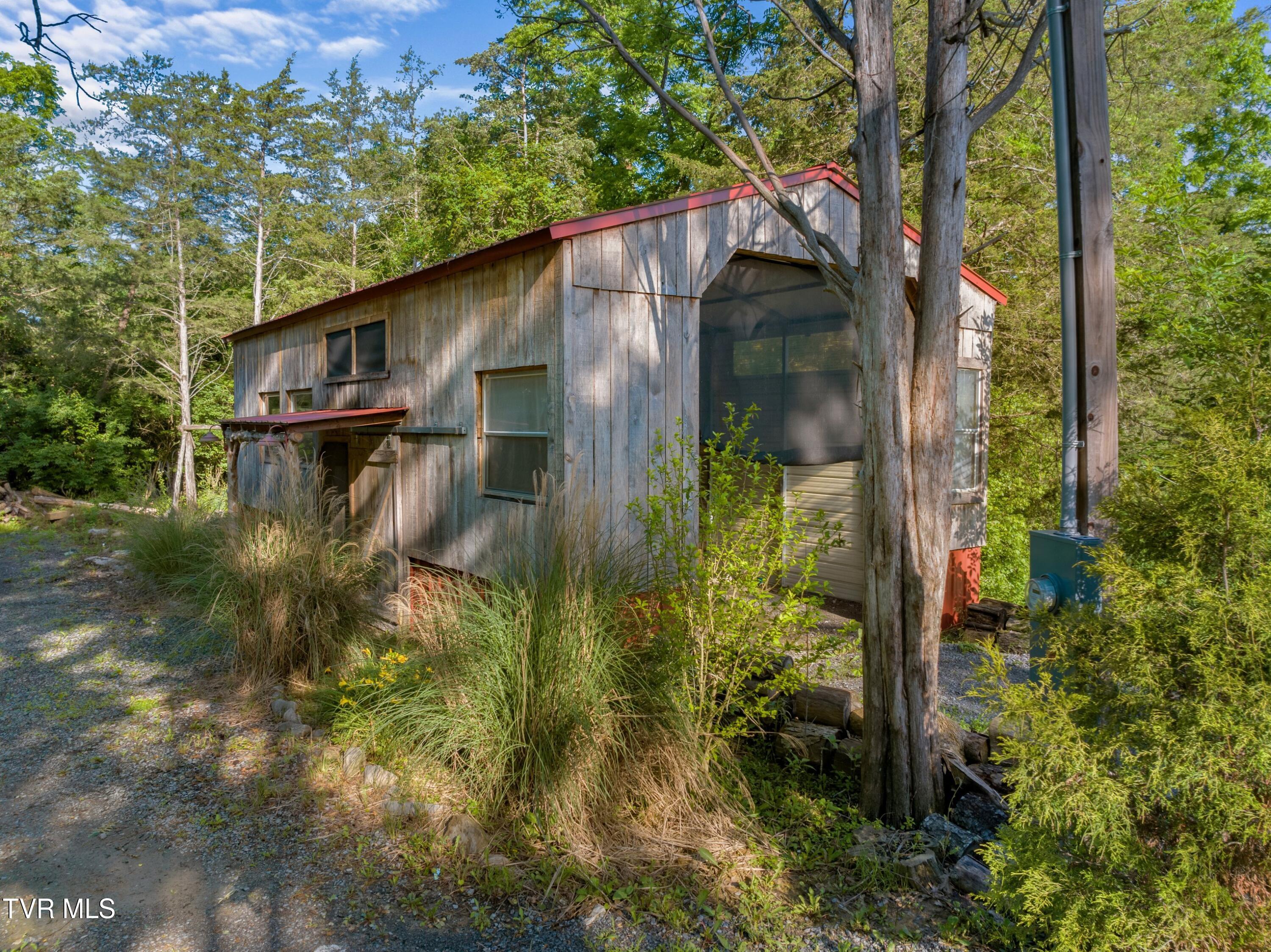 139 Ridge Road Bean Station, TN 37708 - Photo 3 of 32 C.jpg-SMALL
