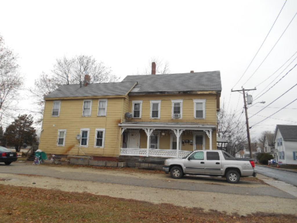 18 Winter Street Rochester, NH 03867 - Photo 1 of 5