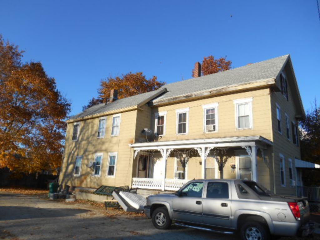 18 Winter Street Rochester, NH 03867 - Photo 2 of 5