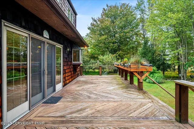 $399,000 | 2443 Tacoma Drive, Blakeslee, PA 18610