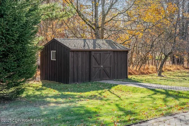 $399,000 | 2443 Tacoma Drive, Blakeslee, PA 18610