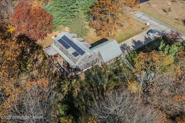 $399,000 | 2443 Tacoma Drive, Blakeslee, PA 18610