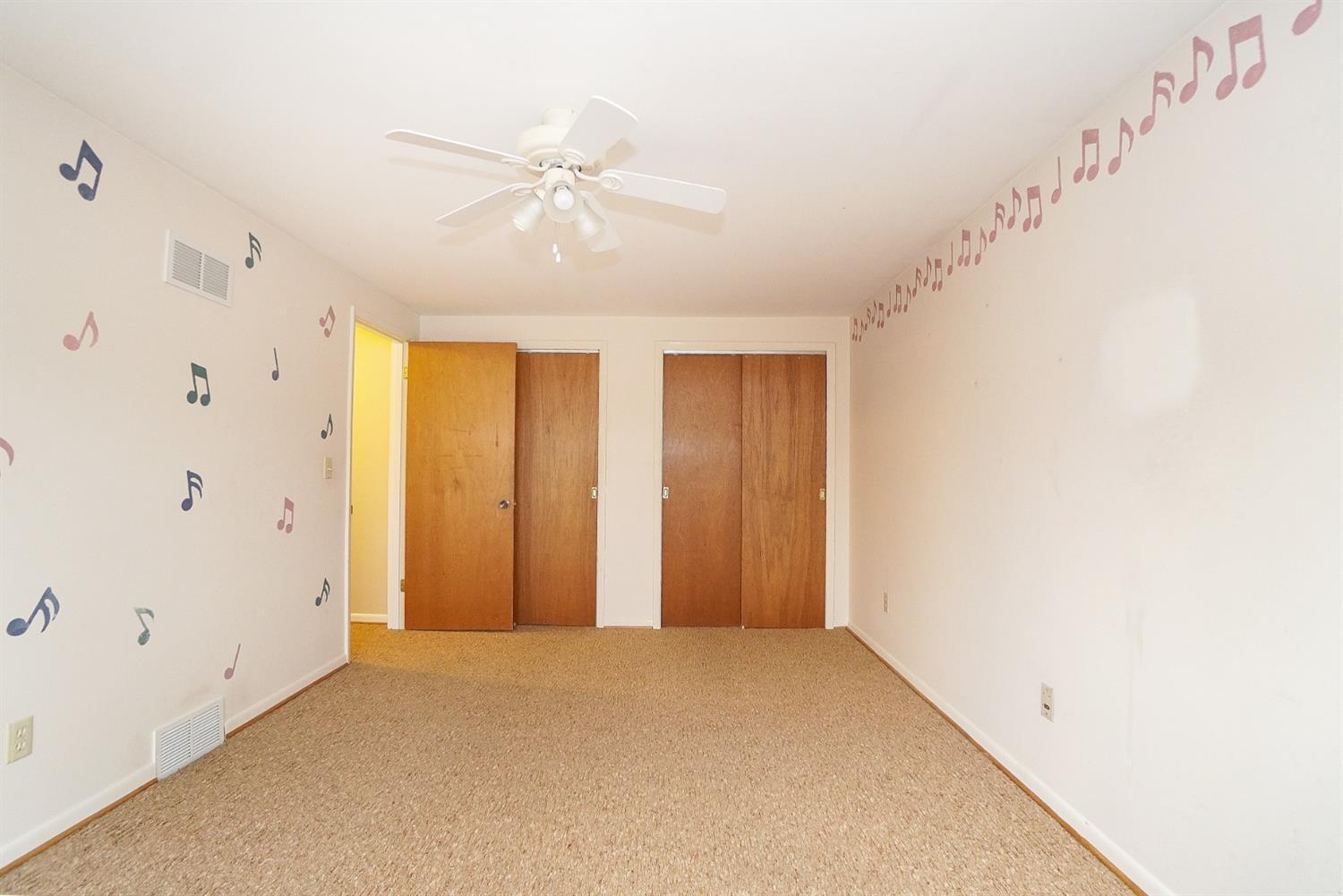 424 Riddle Road Cincinnati, OH 45231 - Photo 21 of 38 Gallery Image 21