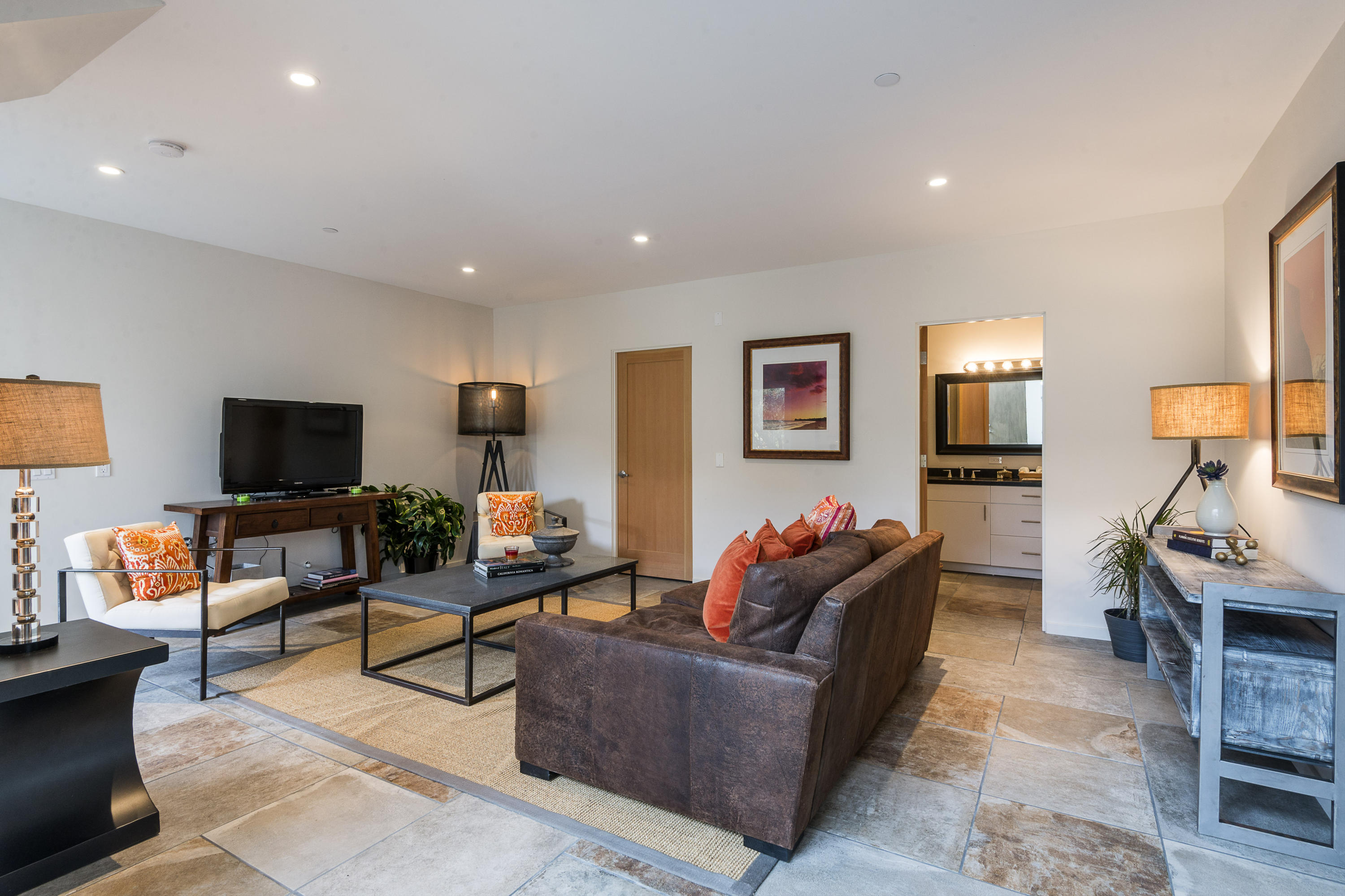 1123 Manitou Road Santa Barbara, CA 93101 - Photo 11 of 18 FamilyRoom