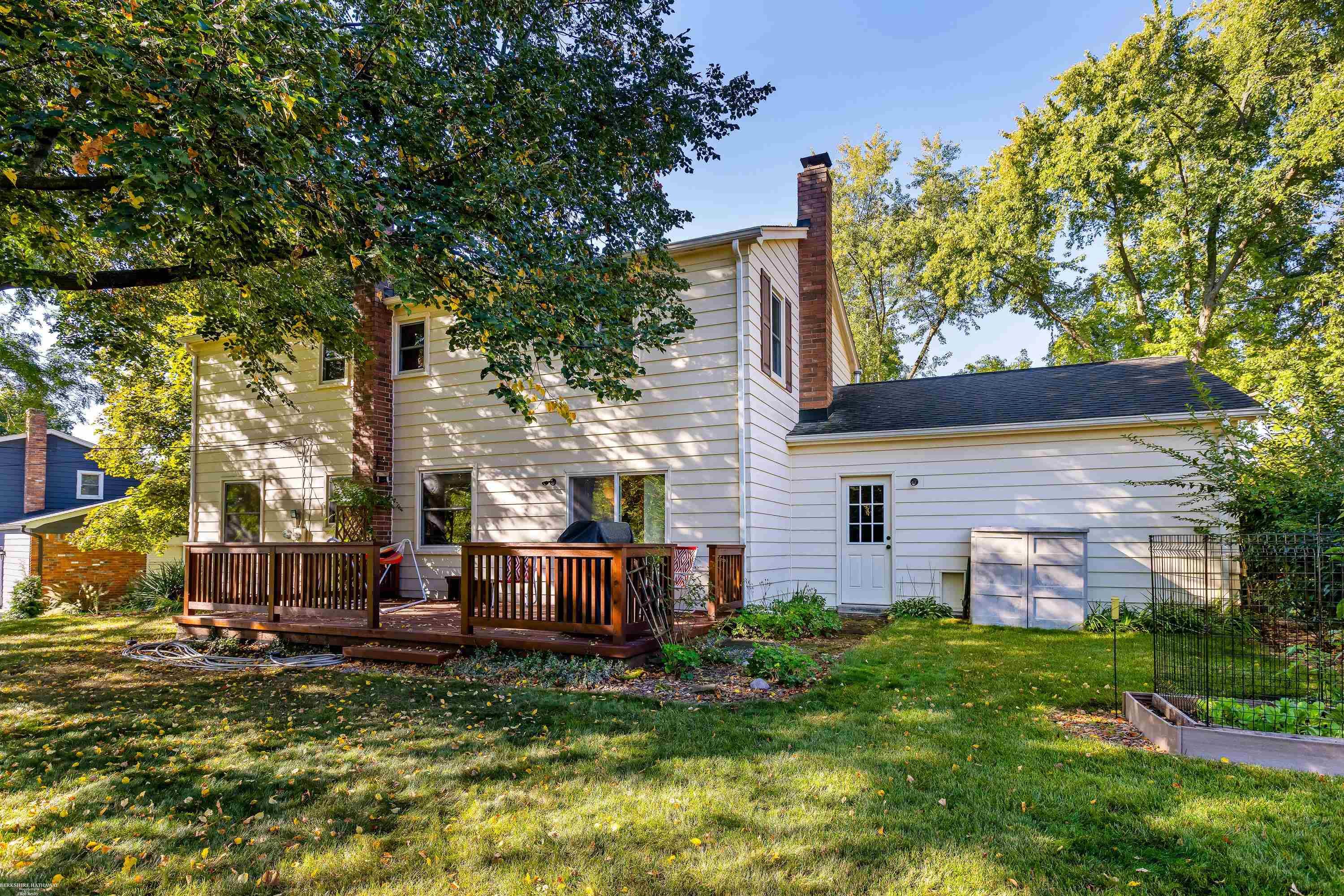 681 Lake Forest Road Rochester Hills, MI 48309 - Photo 30 of 41