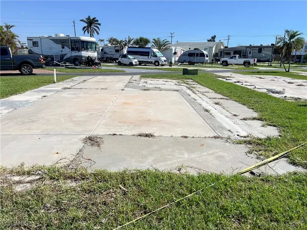 $65,500 | 19681 Summerlin 563k Road, Fort Myers, FL 33908