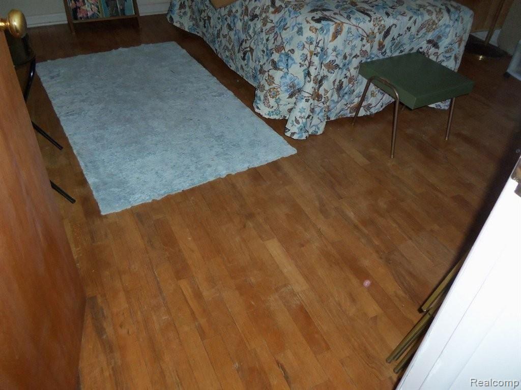1736 North Lapeer Road Lapeer, MI 48446 - Photo 12 of 17 100_4293.jpg