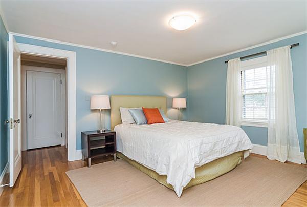 36 Howland Road Newton, MA 02465 - Photo 12 of 18 Gallery Image 12