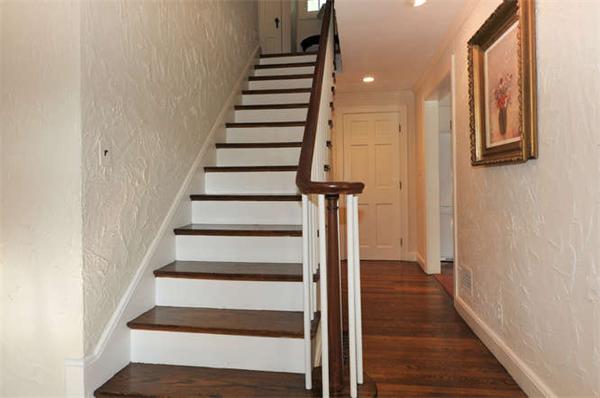 57 Craftsland Road Brookline, MA 02467 - Photo 3 of 28