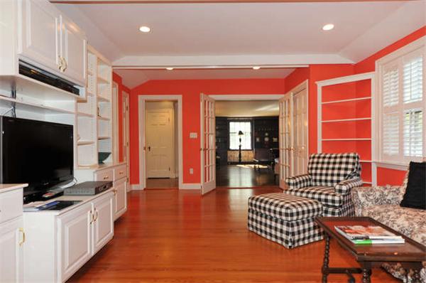 57 Craftsland Road Brookline, MA 02467 - Photo 8 of 28