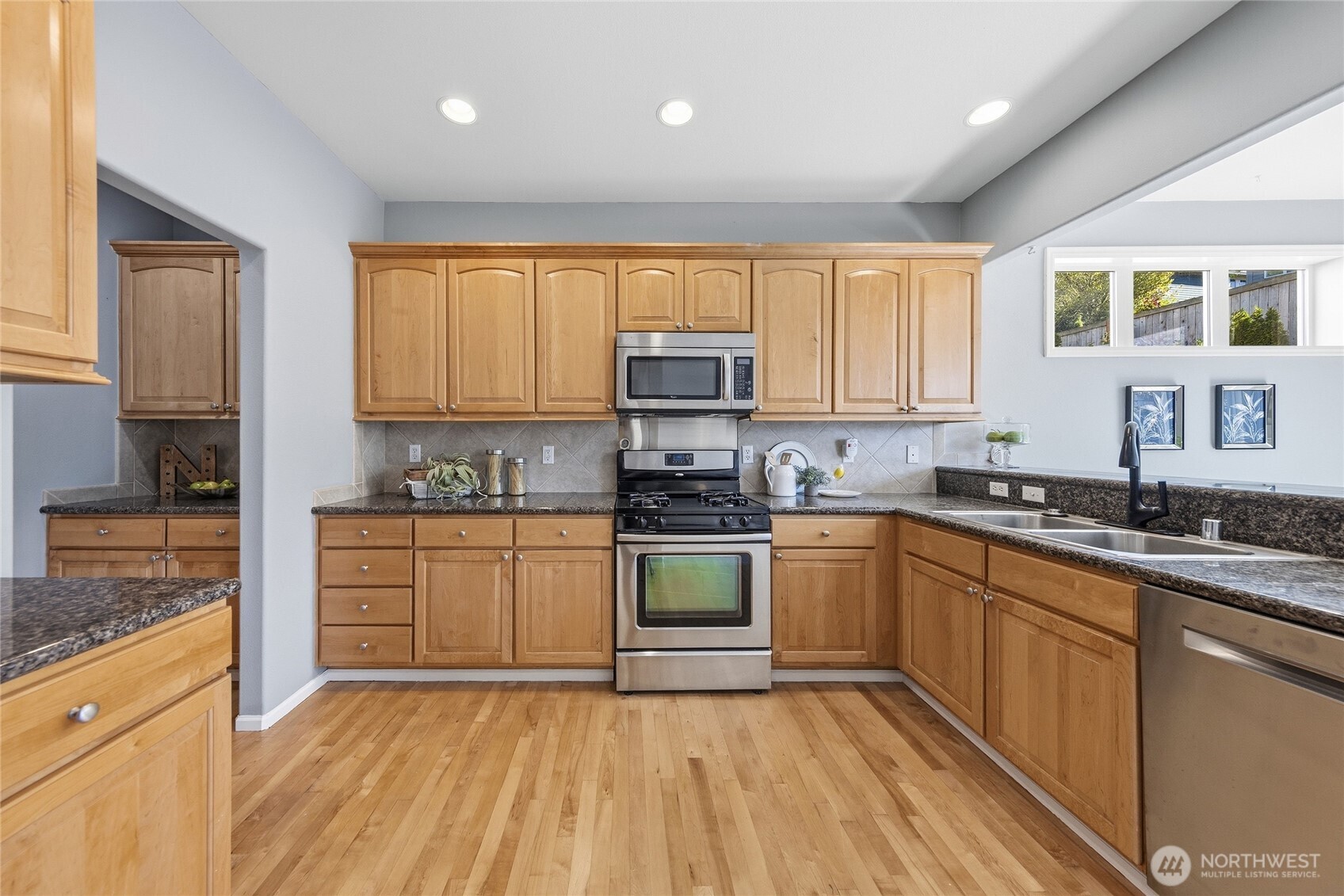 1123 South 36th Street Renton, WA 98055 - Photo 13 of 30 Gallery Image 13