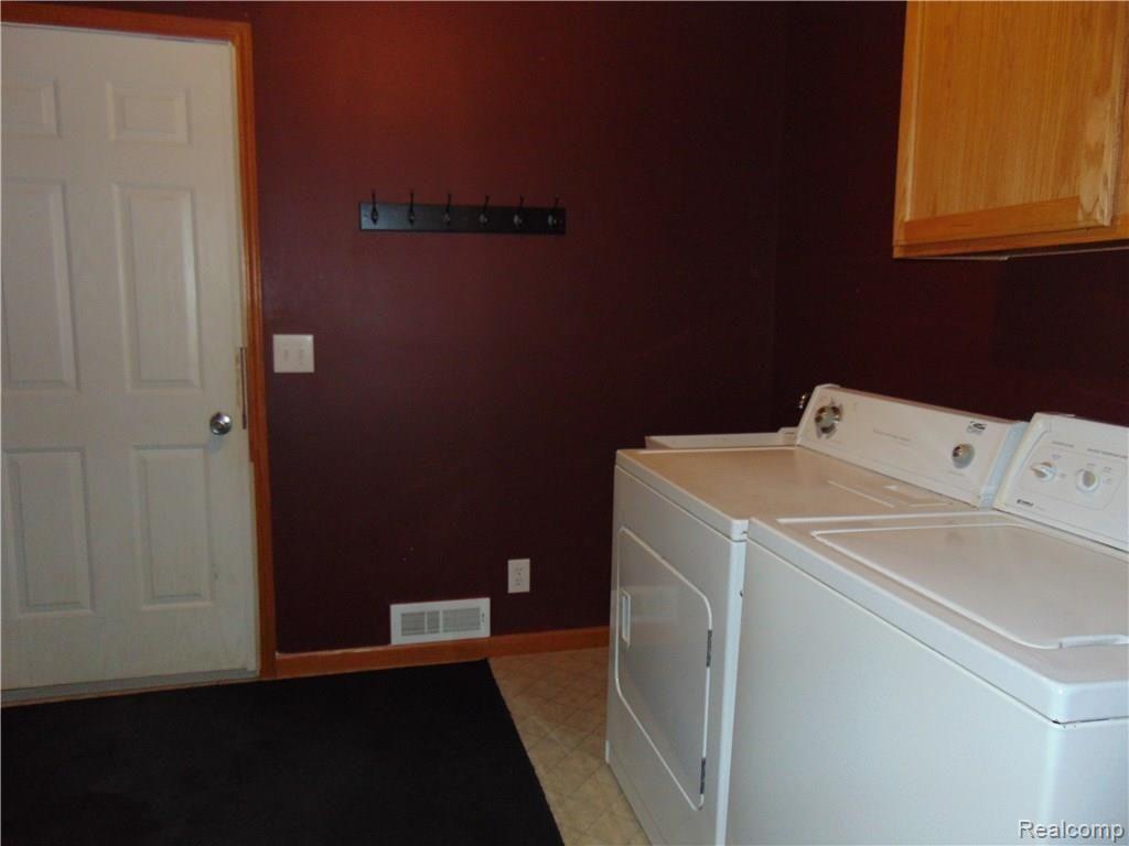 9333 Crofoot Road Fowlerville, MI 48836 - Photo 14 of 27 DSC01296.JPG