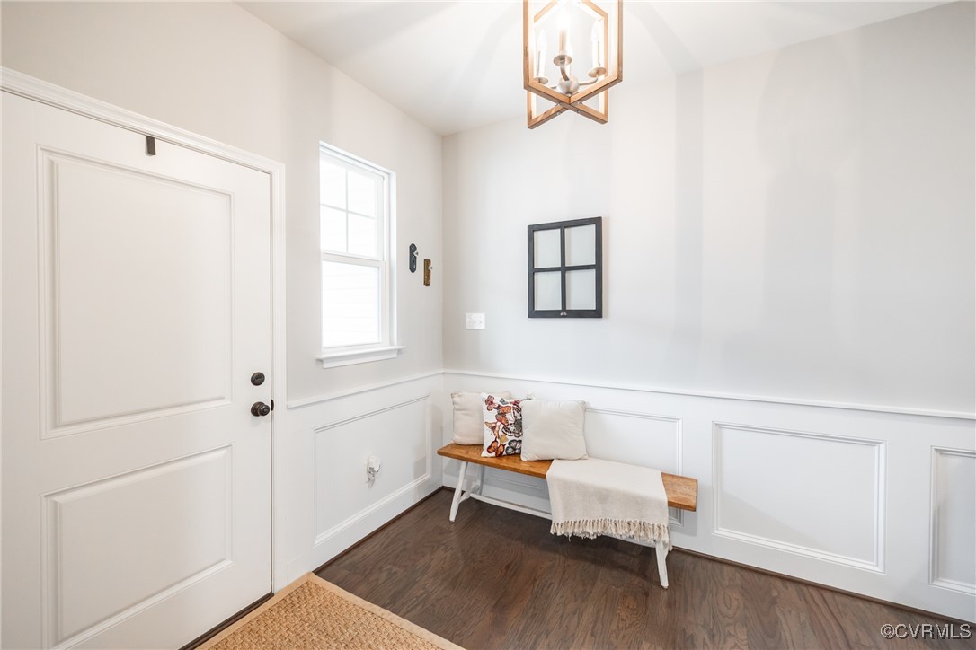 4143 Cambrian Circle Midlothian, VA 23112 - Photo 3 of 37 a living room with furniture and a window