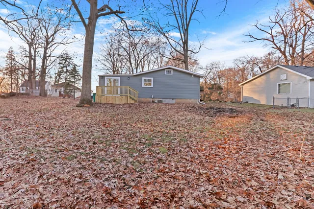 $239,999 | 38323 North 3rd Avenue, Spring Grove, IL 60081