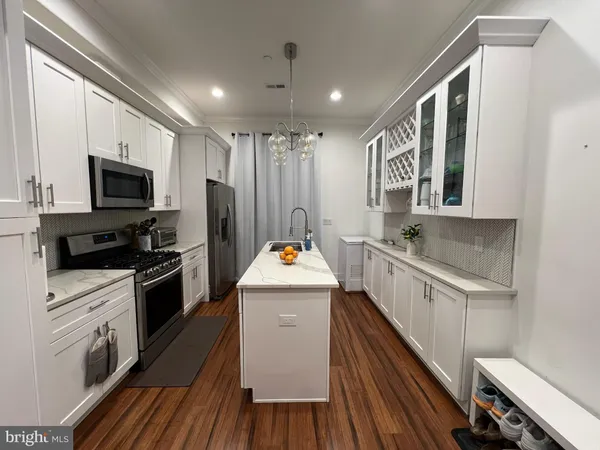 $3,000 | 1331 South 31st Street, Philadelphia, PA 19146