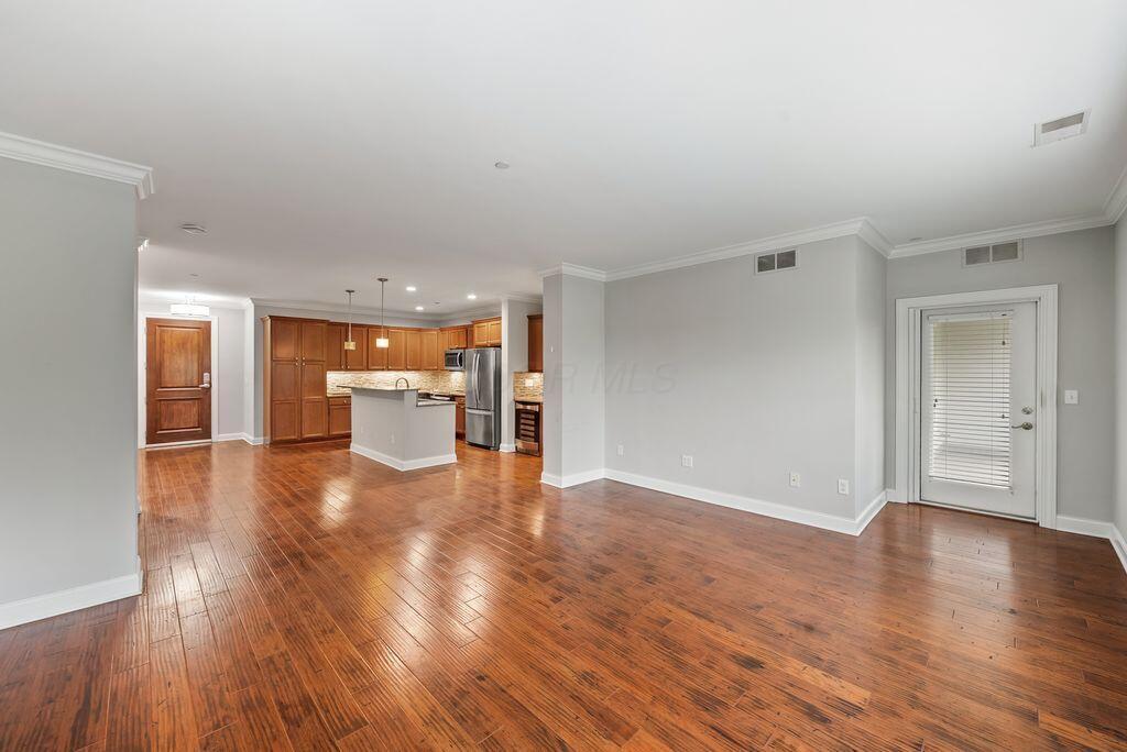 3175 Tremont Road, Unit 409 Columbus, OH 43221 - Photo 22 of 42 DSC06949