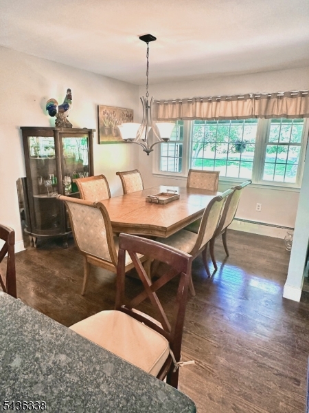 4 Laurel Place Chester, NJ 07930 - Photo 3 of 32