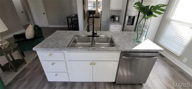 $289,700 | 3072 Wintergreen Drive, Florissant, MO 63033