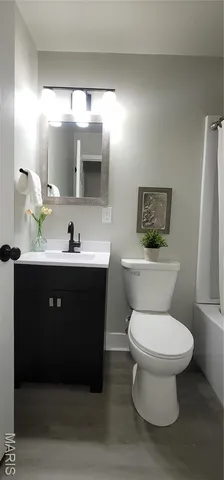 $289,700 | 3072 Wintergreen Drive, Florissant, MO 63033