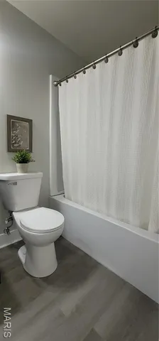 $289,700 | 3072 Wintergreen Drive, Florissant, MO 63033