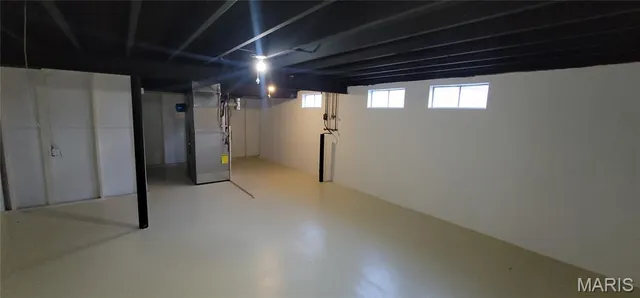 $289,700 | 3072 Wintergreen Drive, Florissant, MO 63033