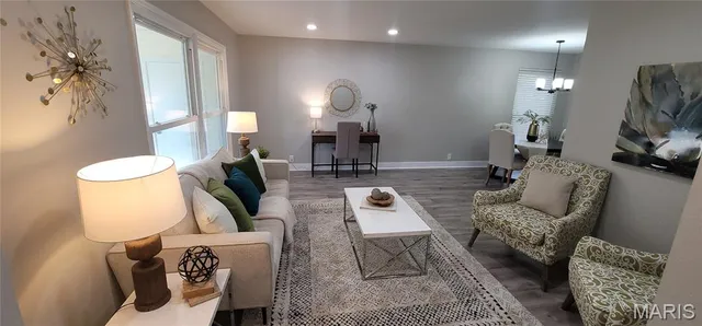 $289,700 | 3072 Wintergreen Drive, Florissant, MO 63033