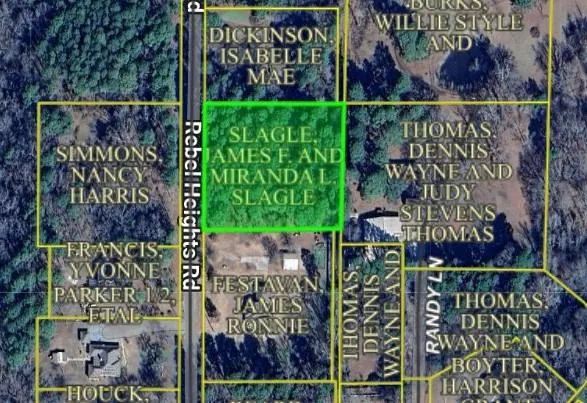 a view of entryway with a street sign