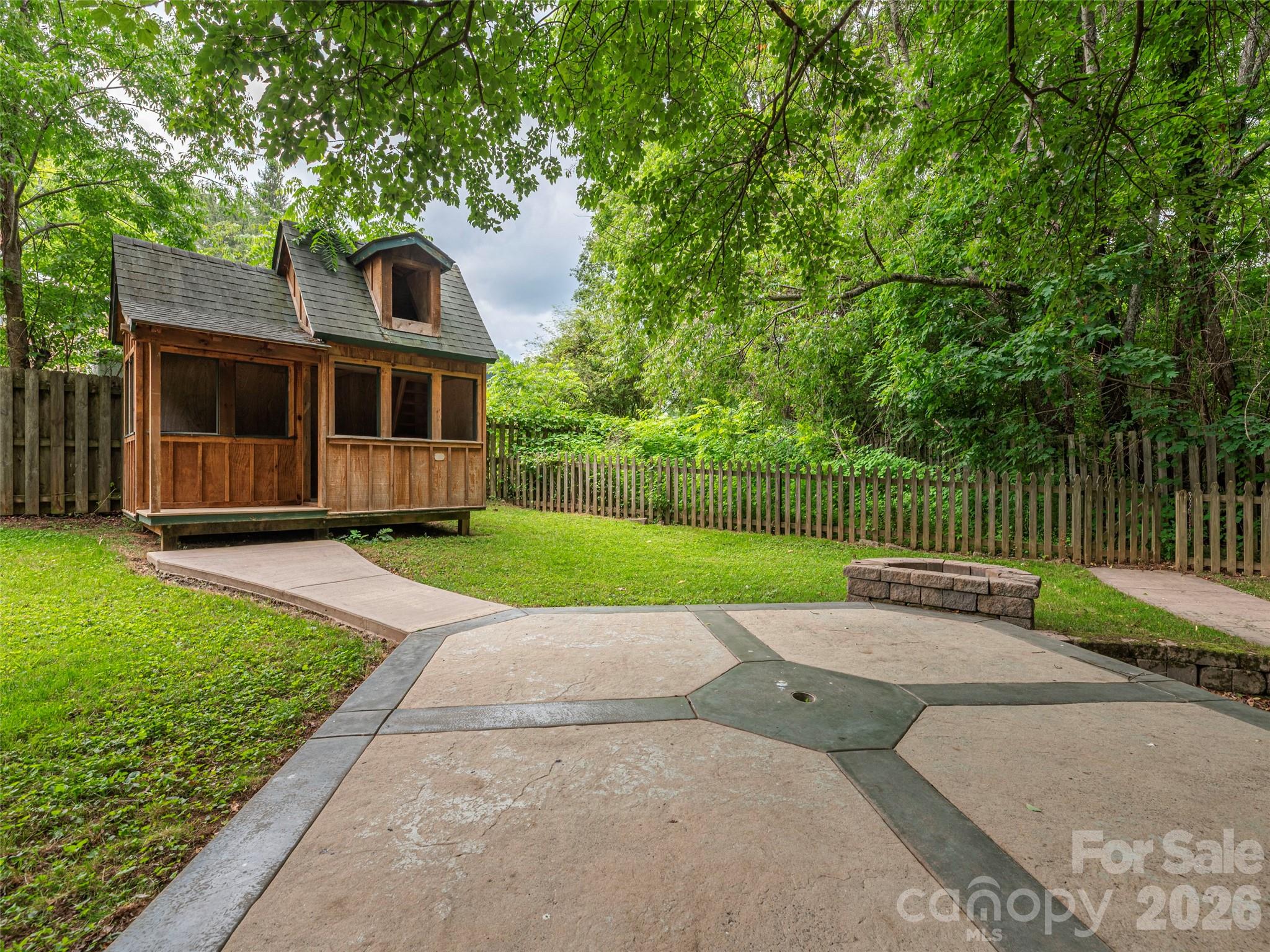 136 Assembly Street Waynesville, NC 28786 - Photo 32 of 36