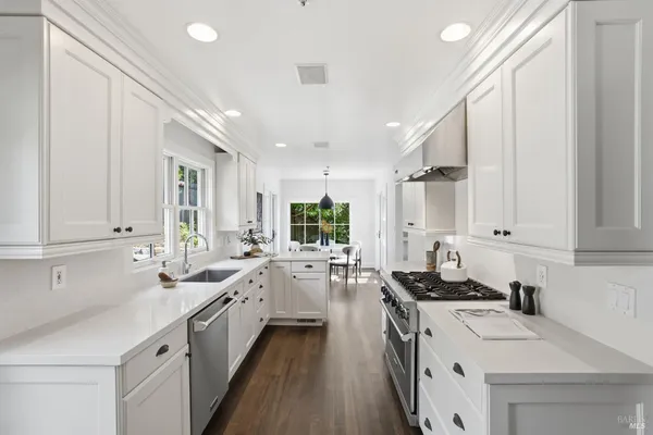 $3,195,000 | 32 Edgewood Avenue, Mill Valley, CA 94941