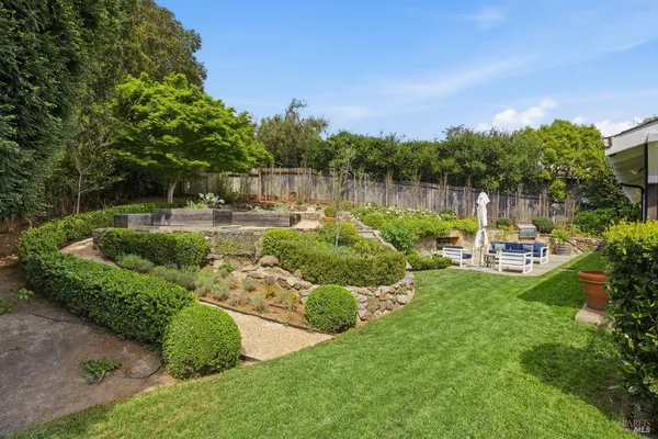 $3,195,000 | 32 Edgewood Avenue, Mill Valley, CA 94941