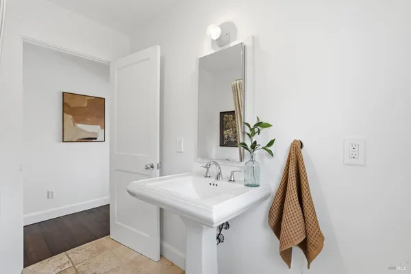 $3,195,000 | 32 Edgewood Avenue, Mill Valley, CA 94941