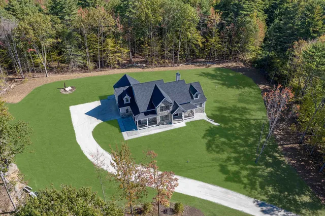$1,999,900 | 39 Lake Country Road, Meredith, NH 03253