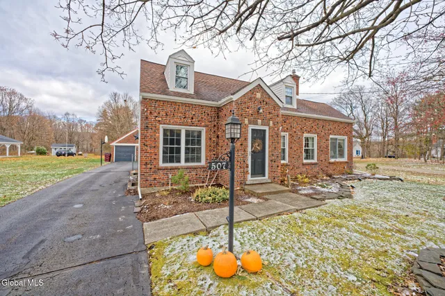 $362,500 | 507 Brunswick Road, Brunswick, NY 12180