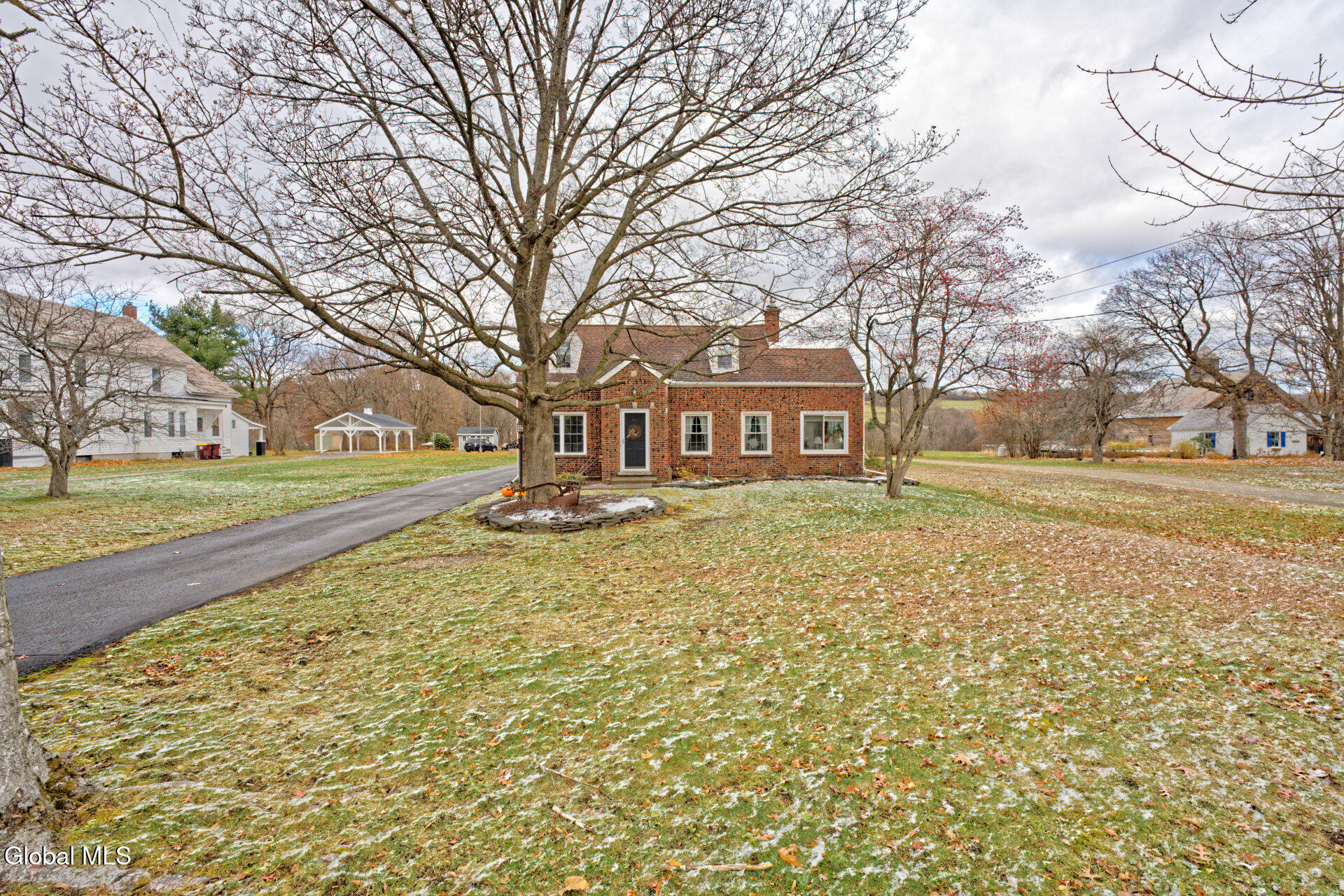 507 Brunswick Road Brunswick, NY 12180 - Photo 14 of 51 0 Front 2