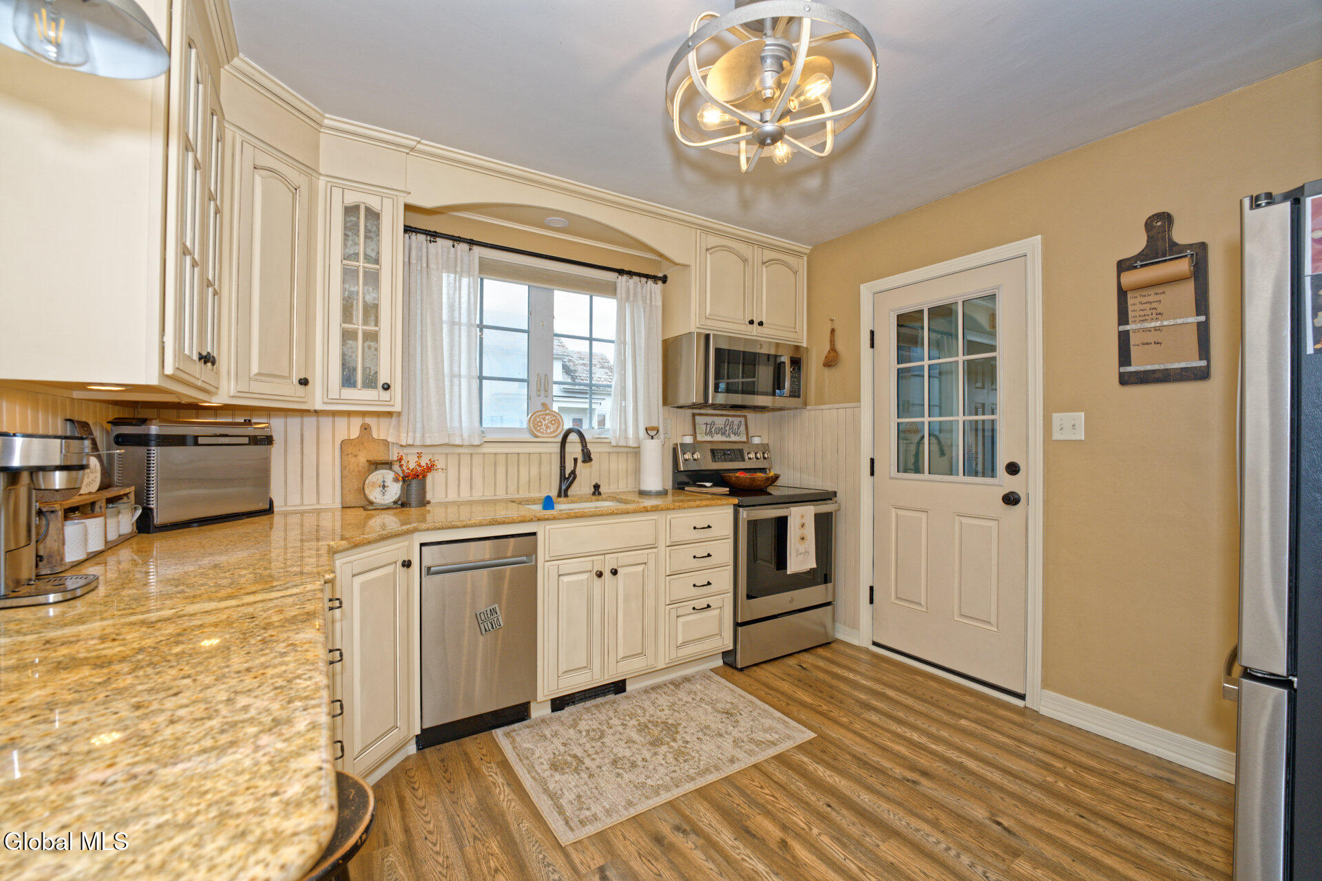 507 Brunswick Road Brunswick, NY 12180 - Photo 20 of 51 2 Kitchen 3