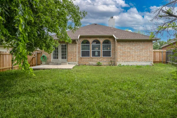 $2,300 | 8214 Cornerwood Drive, Austin, TX 78717