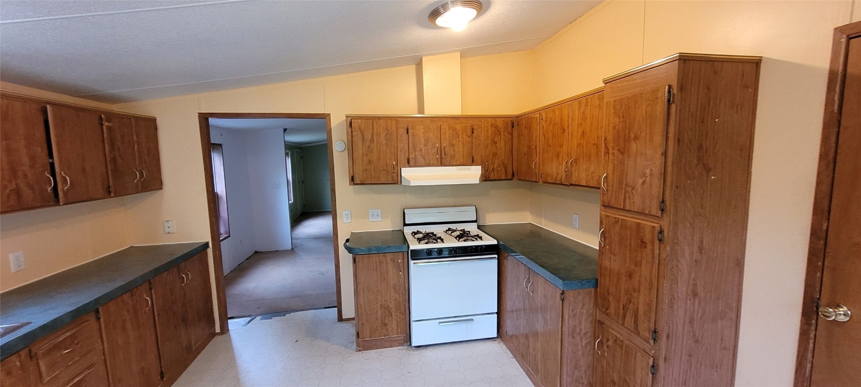 5604 Day Hollow Road Endicott, NY 13760 - Photo 14 of 38 Gallery Image 14