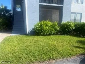 $1,400 | 13545 Eagle Ridge Drive, Unit 811, Fort Myers, FL 33912