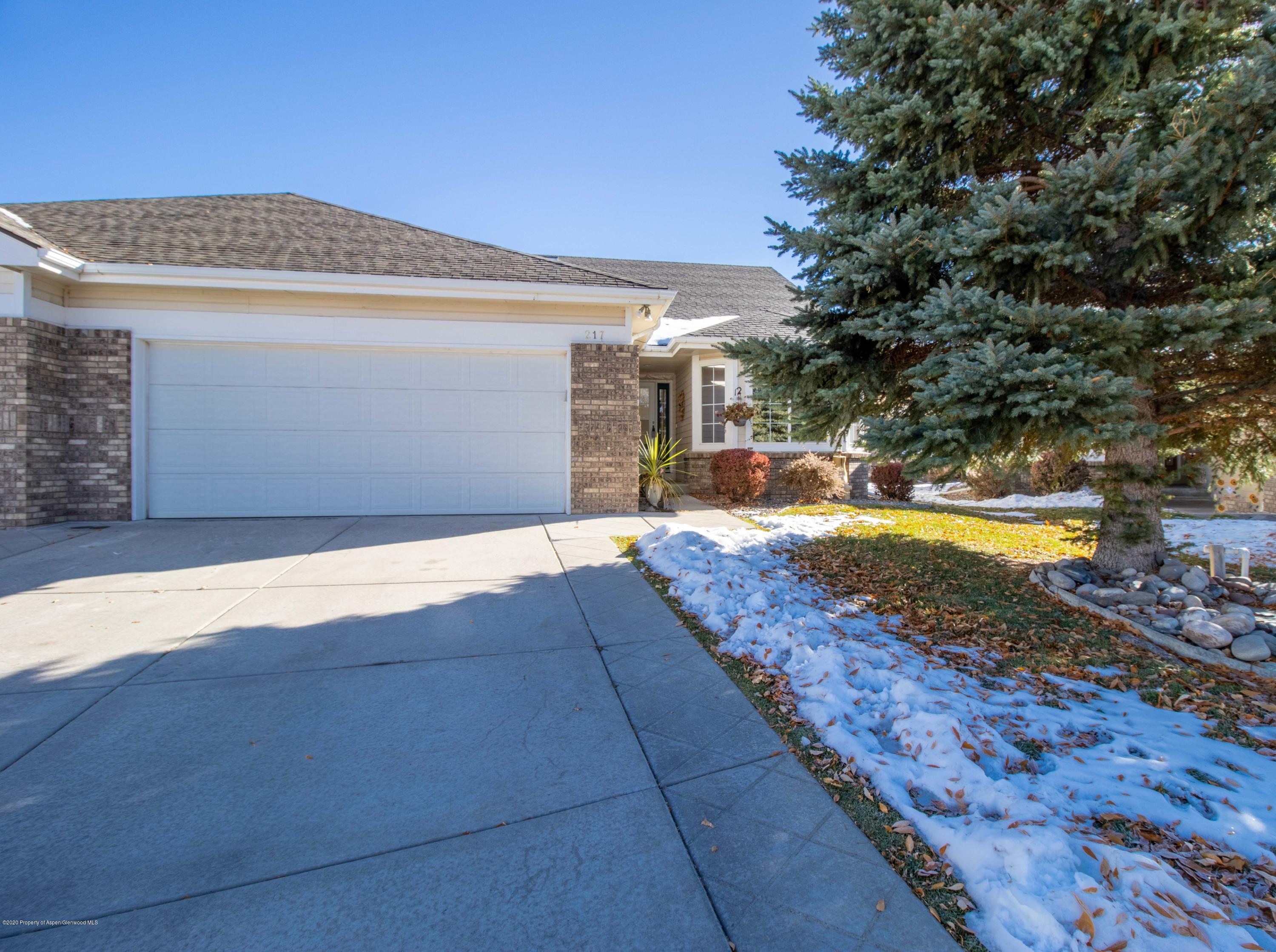217 South Ridge Court Parachute, CO 81635 - Photo 16 of 18 2 Car Garage
