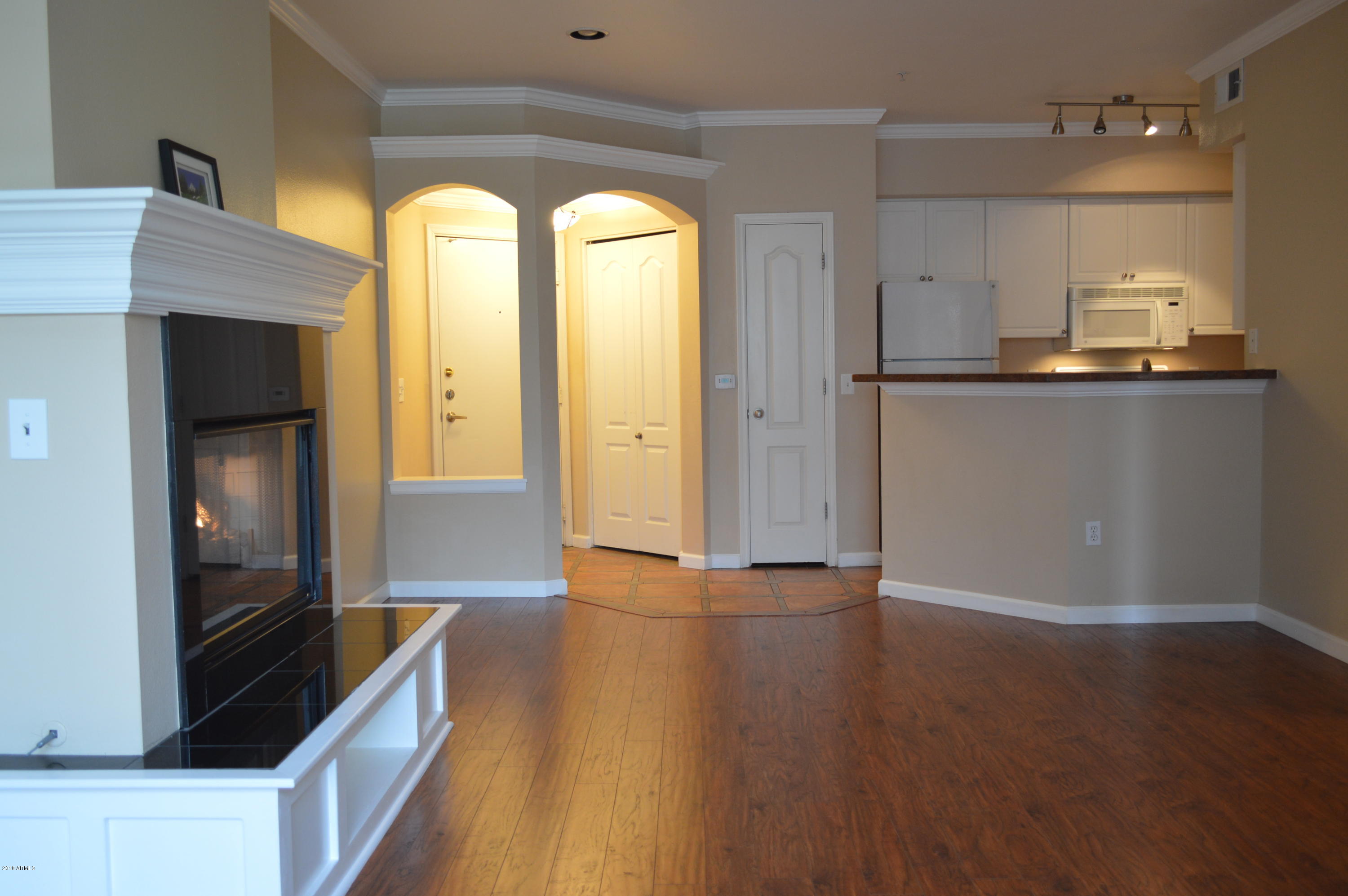 1701 East Colter Street, Unit 360 Phoenix, AZ 85016 - Photo 1 of 36 Living Room