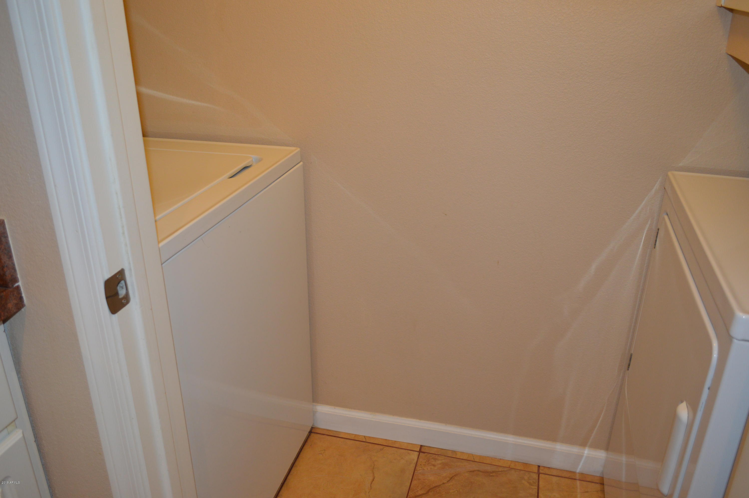 1701 East Colter Street, Unit 360 Phoenix, AZ 85016 - Photo 7 of 36 Laundry