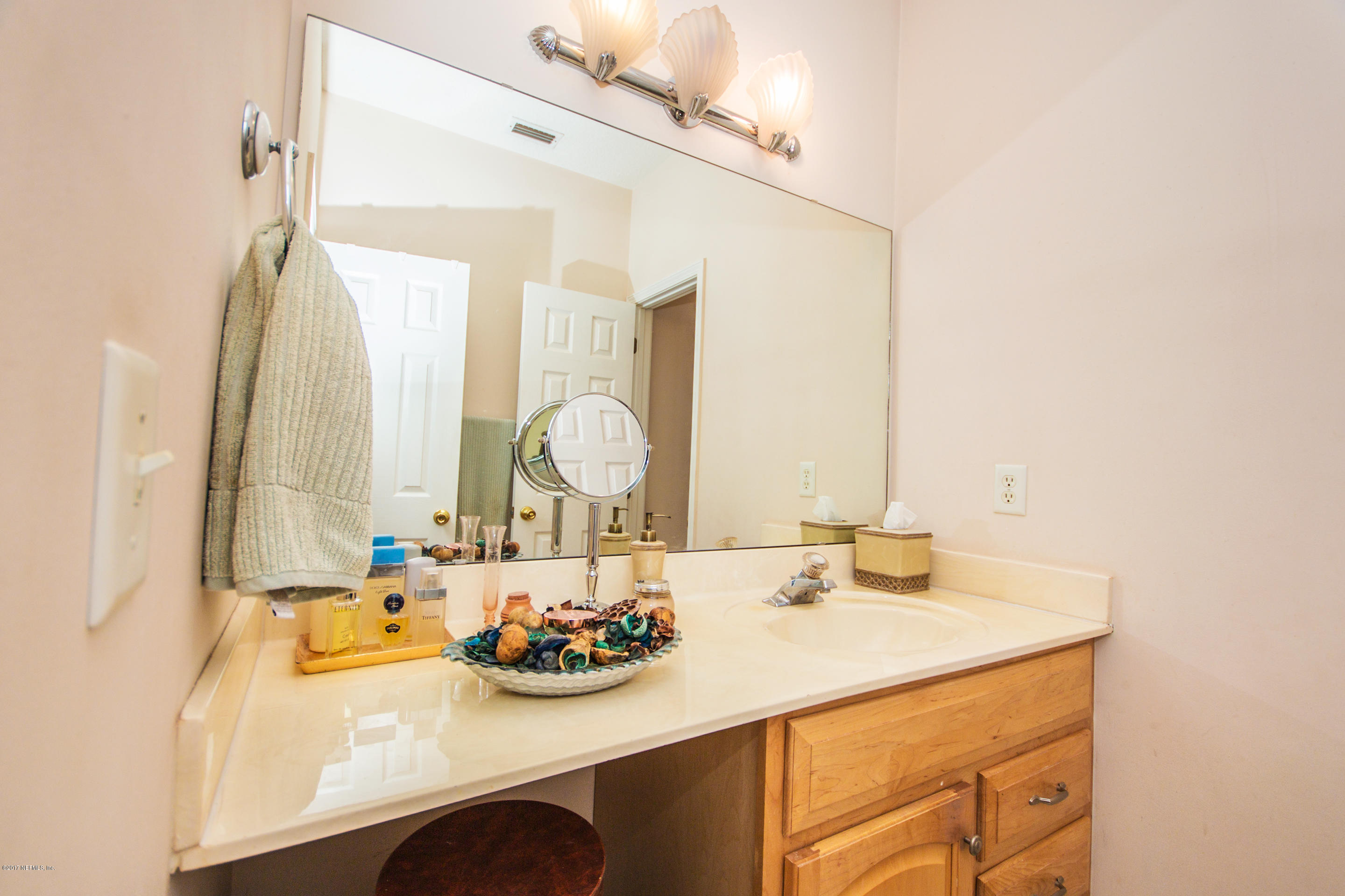 128-3 Seminole Road Atlantic Beach, FL 32233 - Photo 21 of 28 Bathroom 3