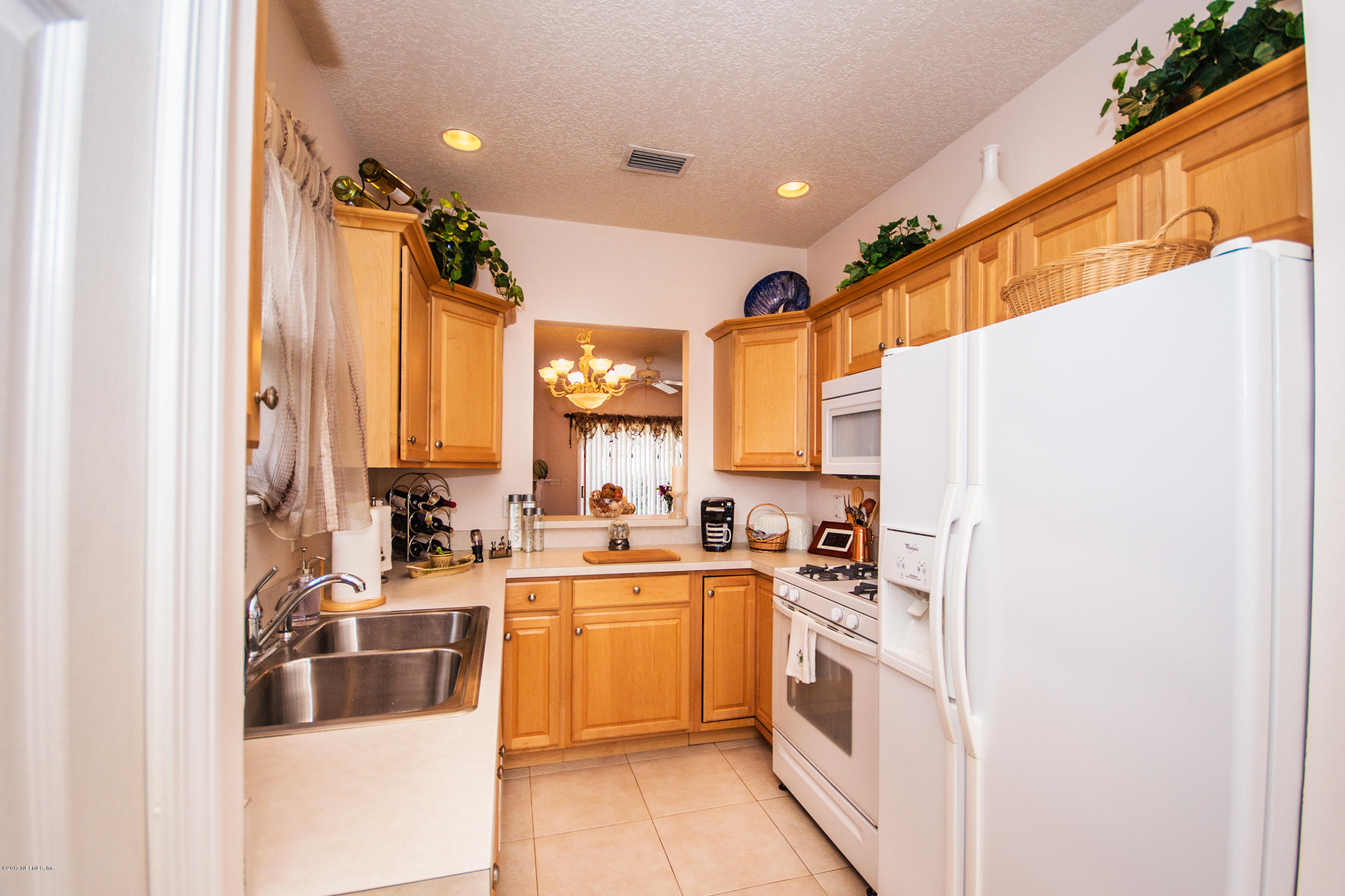 128-3 Seminole Road Atlantic Beach, FL 32233 - Photo 4 of 28 Kitchen